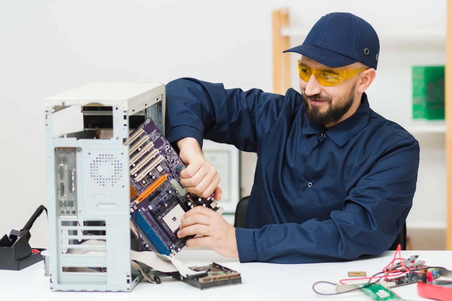 Comprehensive Tablet Repair Services - 意昂体育